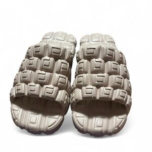 Chunky Geometric Rubber Slides | Unisex